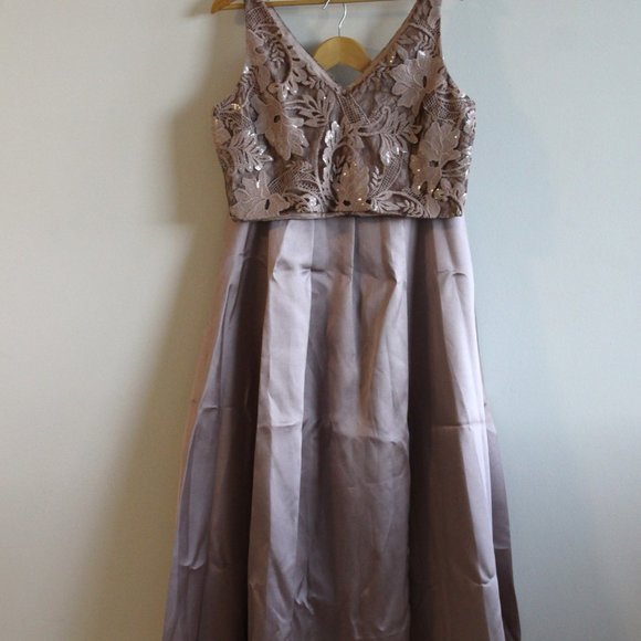 NWT Belle Badgley Mischka 2 Piece Evening Gown Set - Picture 16 of 16